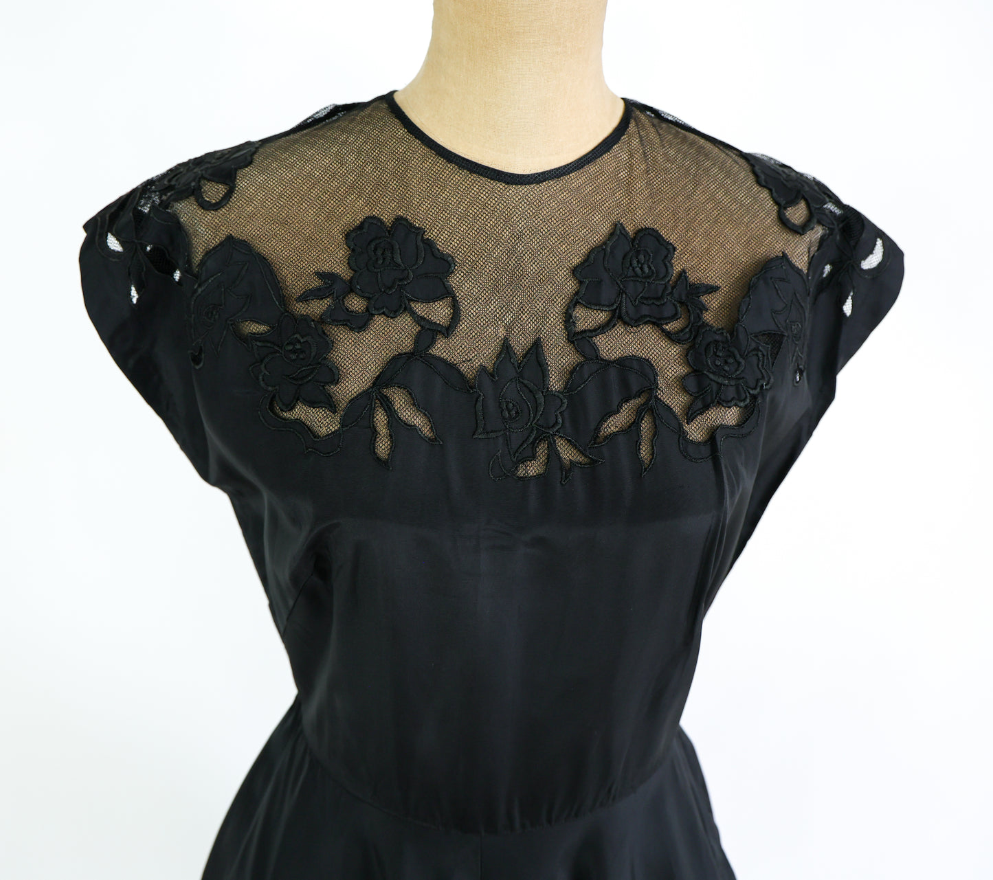 1940s Black Dress Embroidered New Look Dress, Large