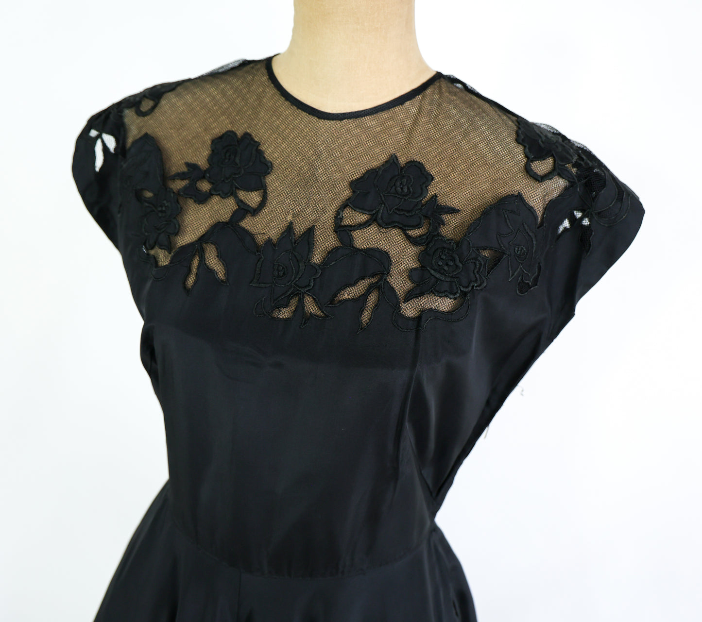 1940s Black Dress Embroidered New Look Dress, Large
