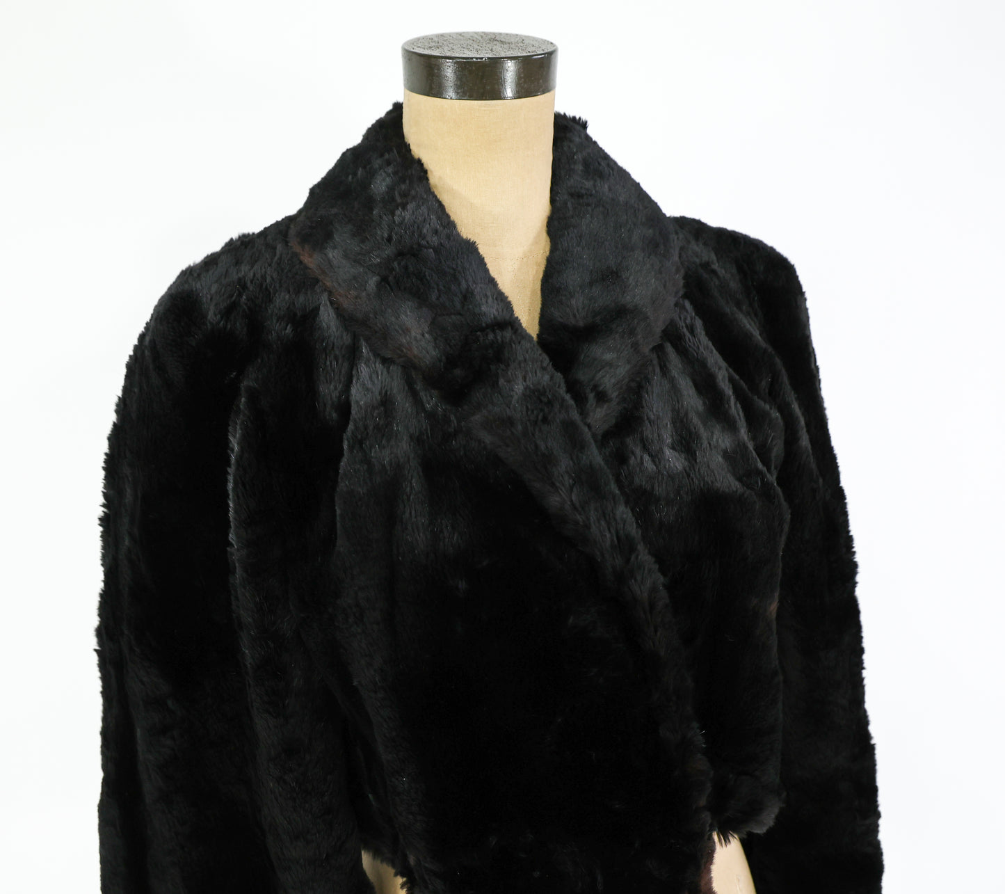 1940s Shirred Beaver Fur Coat, Medium
