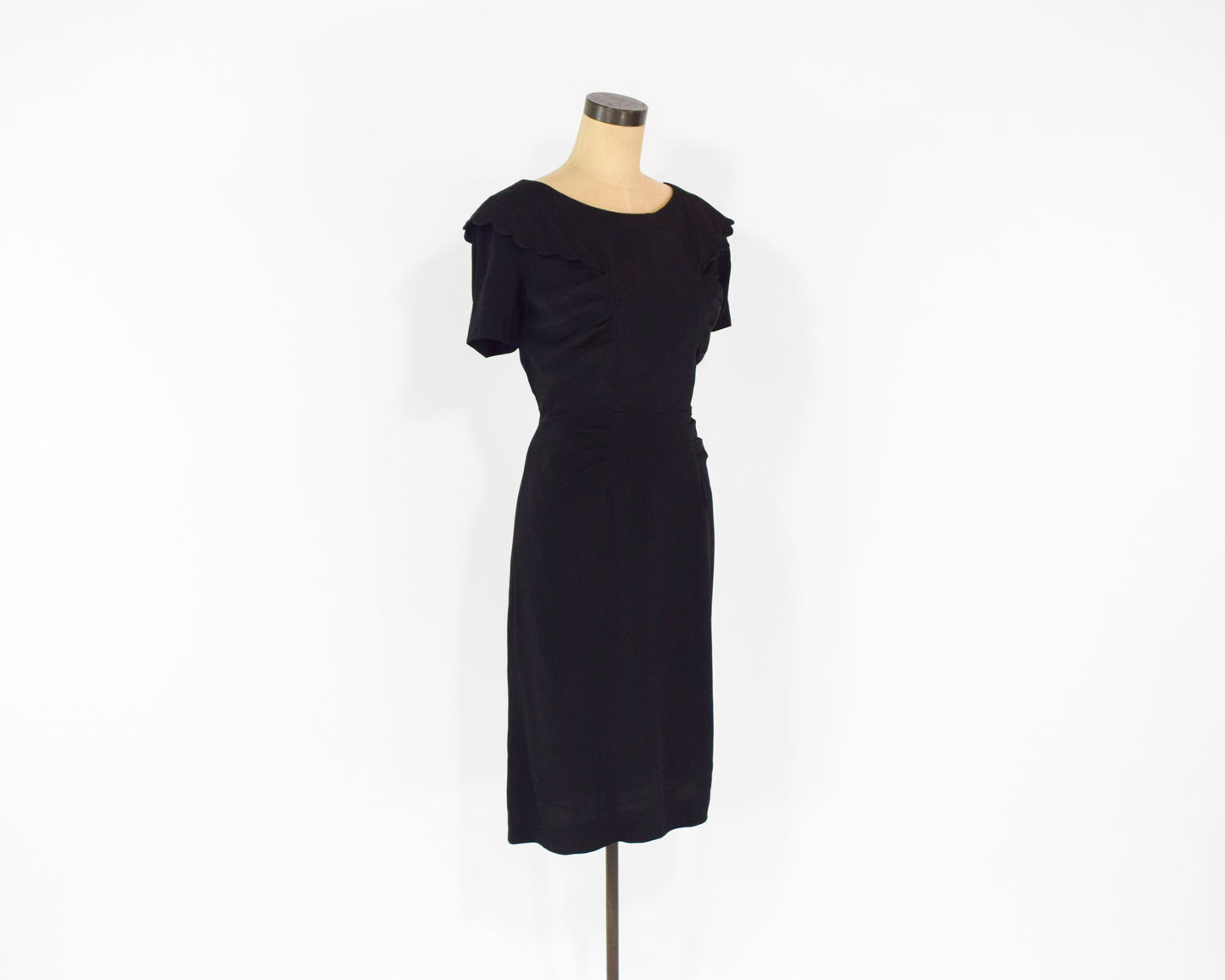 1940s Black Scalloped Dress XL