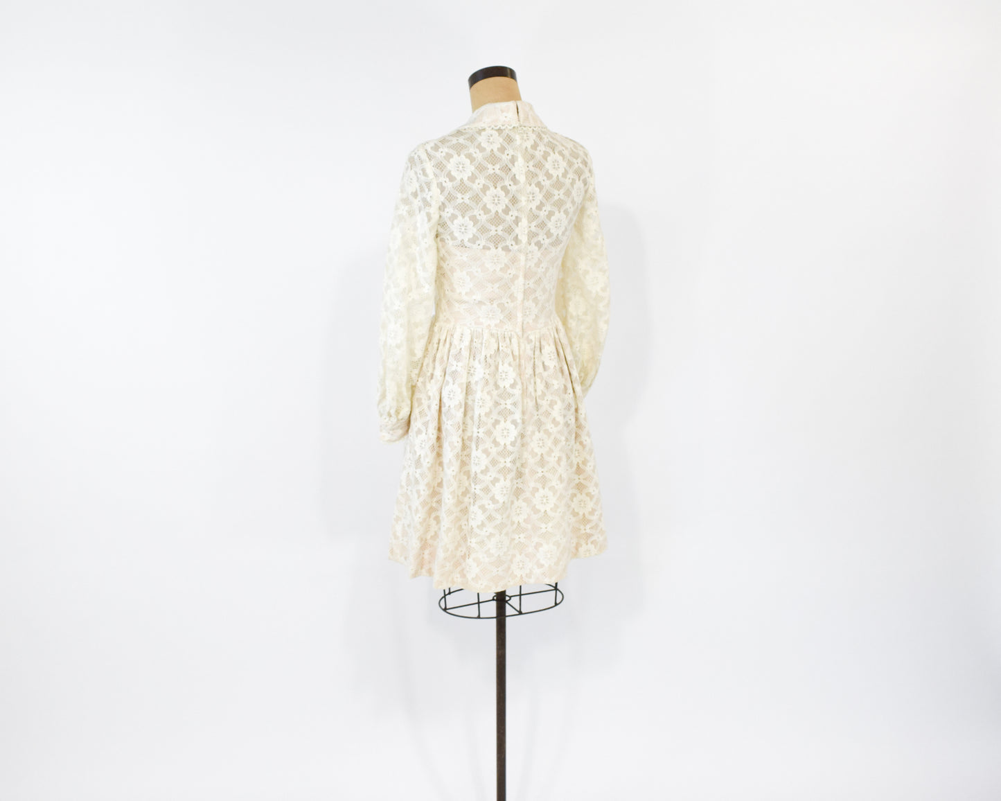 1950s White Lace Dress Small