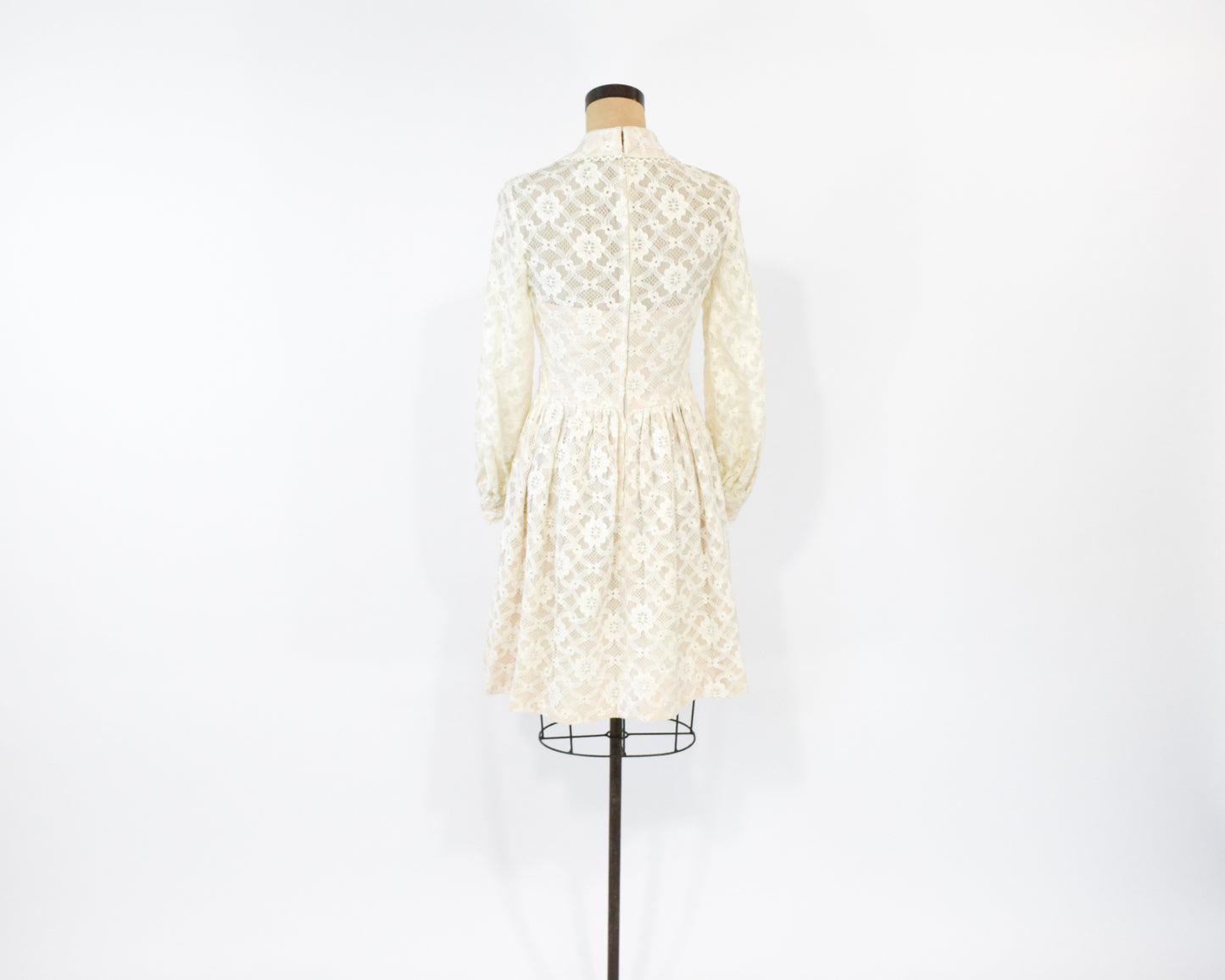 1950s White Lace Dress Small