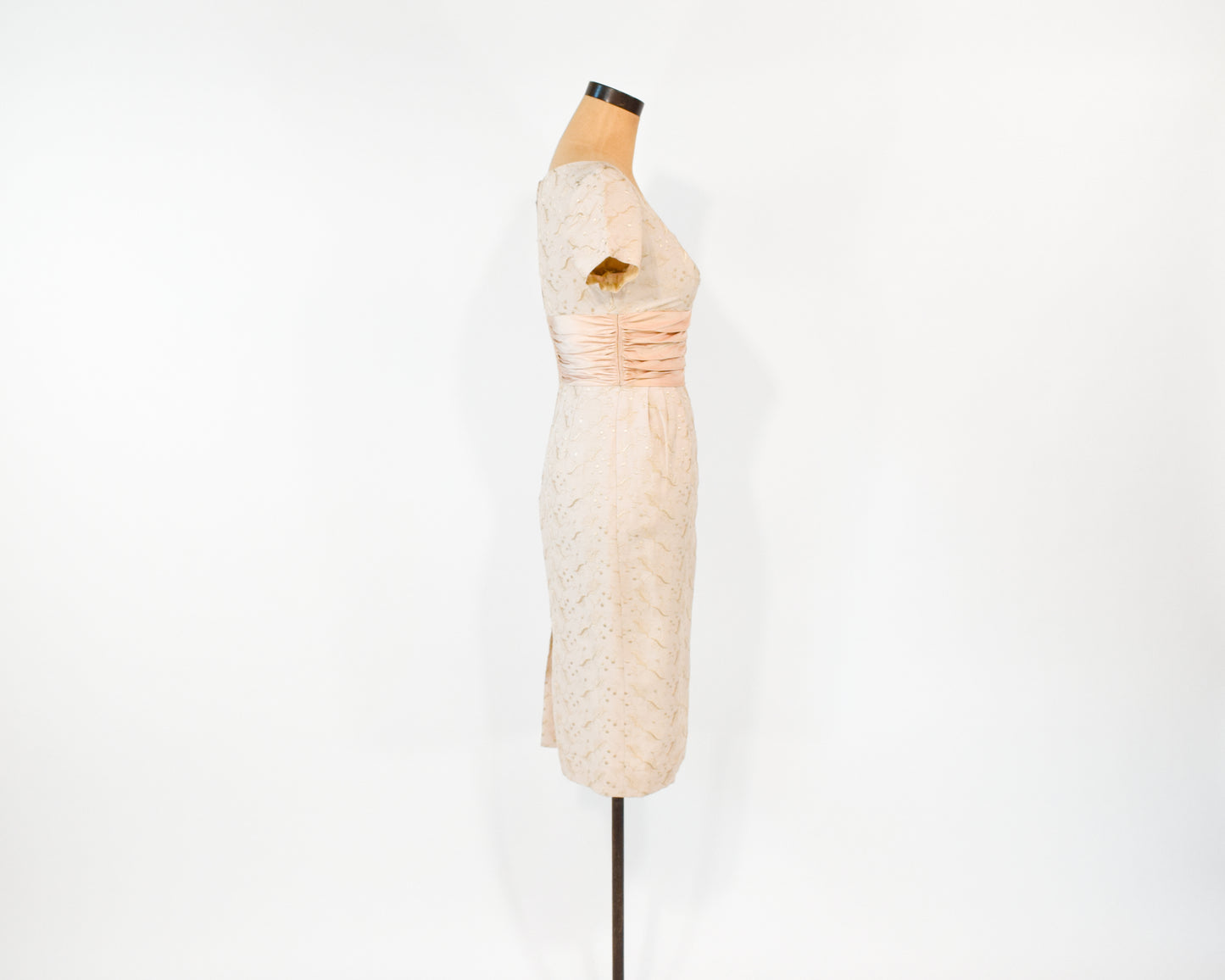 1950s Beige Lace Wiggle Dress, Extra Small