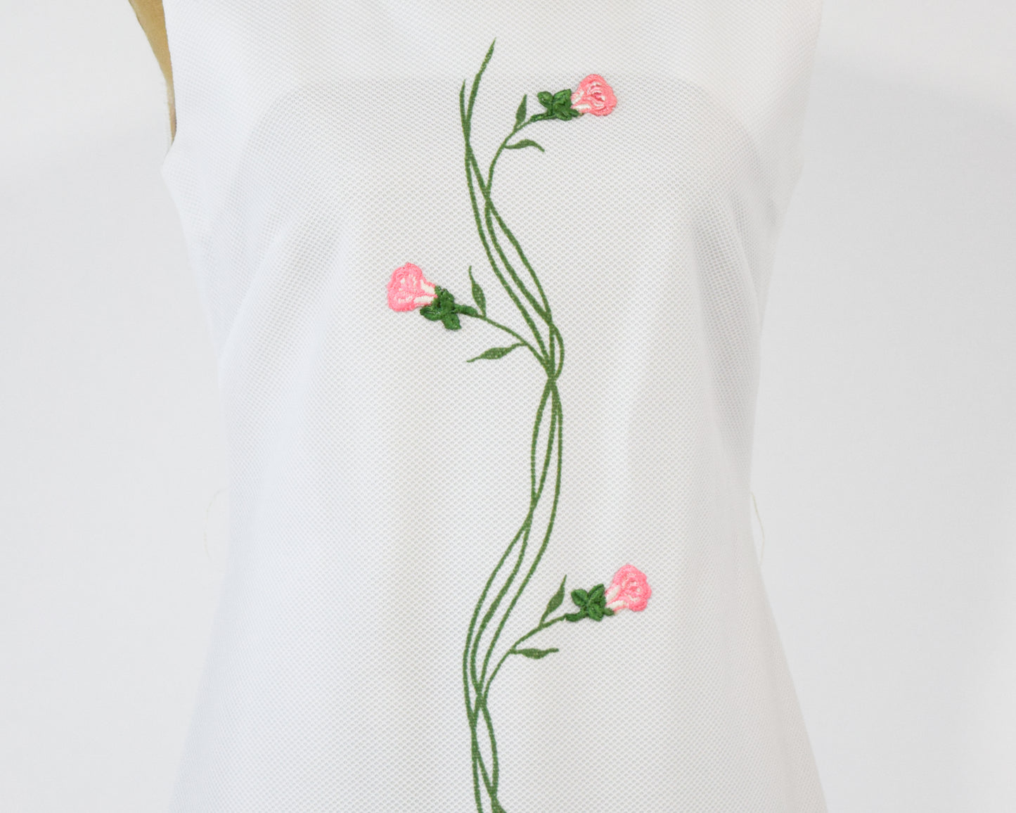 1960s White Embroidered Sleeveless Shift Dress Medium