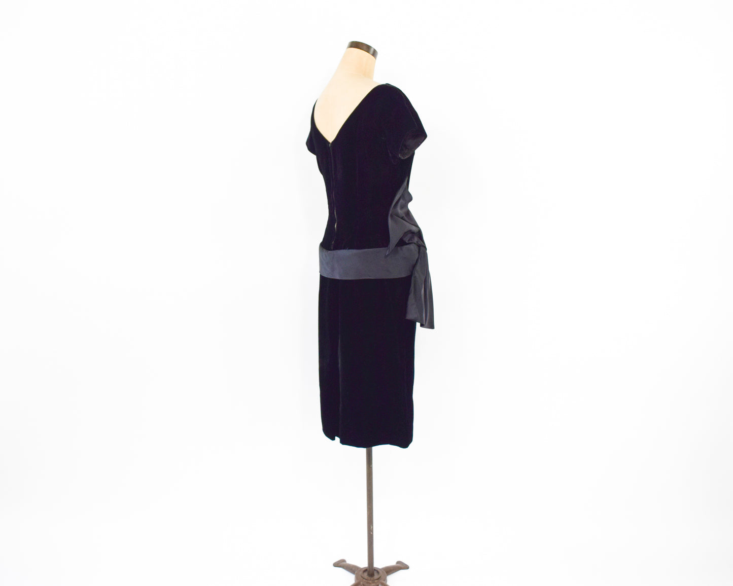 1950s Black Velvet Party Dress | Medium Cocktail Party Dress