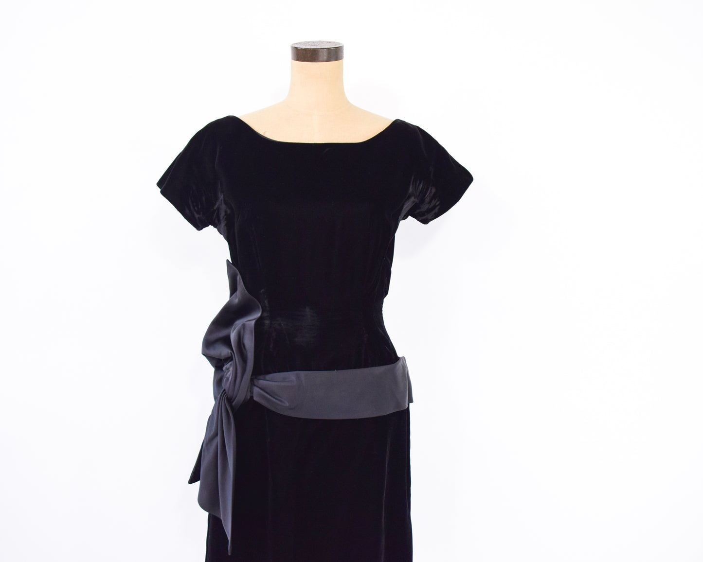 1950s Black Velvet Party Dress | Medium Cocktail Party Dress