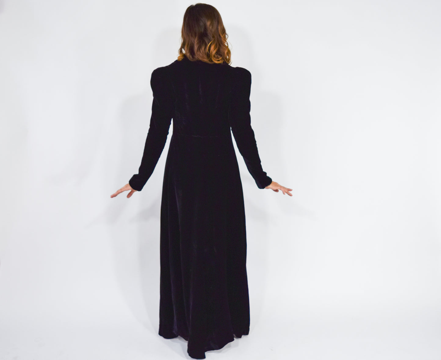 1930s Black Silk Velvet & White Fur Evening Coat, Small