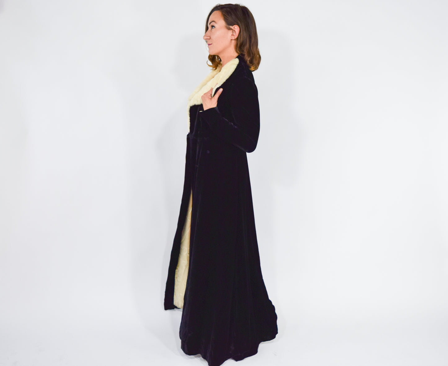 1930s Black Silk Velvet & White Fur Evening Coat, Small